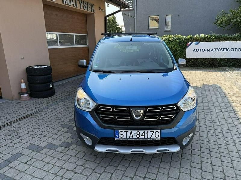 Używany Dacia Lodgy Stepway 102 KM (75 kW) 2018 Niebieski Minivan