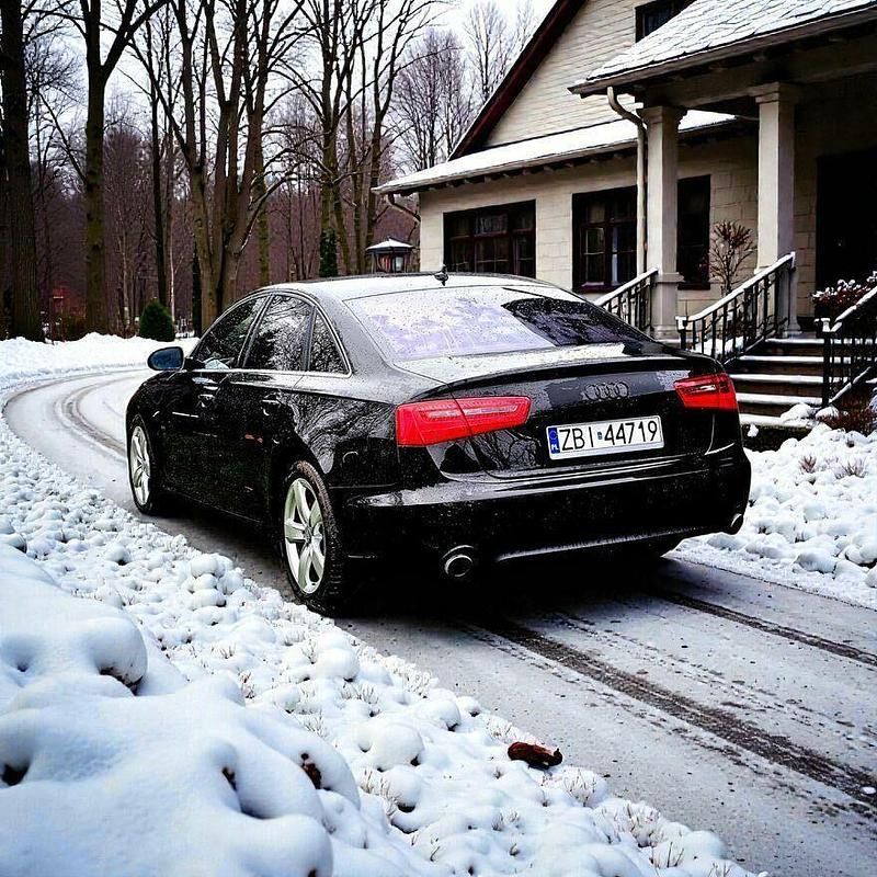 Używany Audi A6 Comfort 2011 Czarny Sedan/Limuzyna