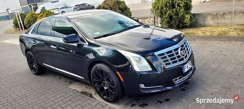 Używany Cadillac XTS 2014 Czarny Sedan/Limuzyna