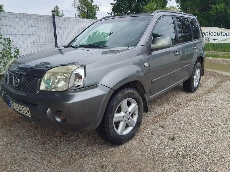 Srebrny (metalik) Używany 2005 Nissan X-Trail SUV | 4999 zł - Obraz 1/4