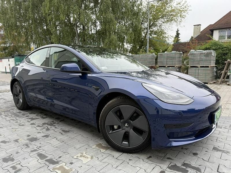 Używany Tesla Model 3 208 kW (283 KM) 2021 Niebieski ciemny Sedan/Limuzyna