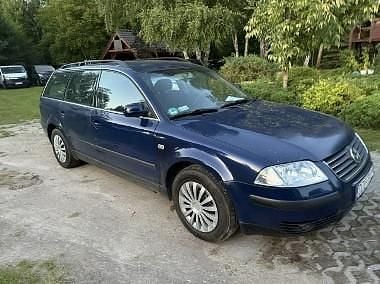 Niebieski Używany 2000 VW Passat Kombi | 3950 zł - Obraz 1/4