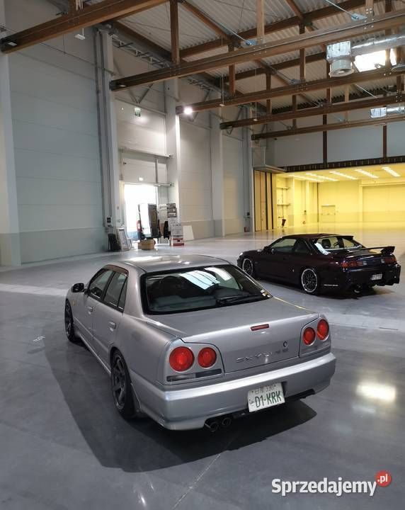 Srebrny Używany 1998 Nissan Skyline Coupe | 59 000 zł - Obraz 1/4