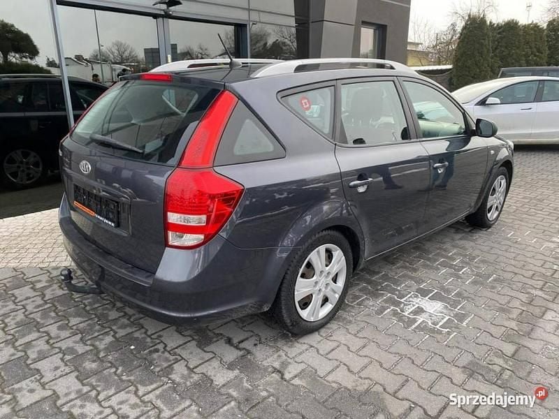 Używany Kia Ceed 2011 Szary Hatchback