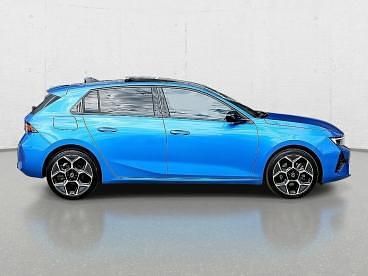 Używany Opel Astra Ultimate 136 KM (100 kW) 2024 Niebieski