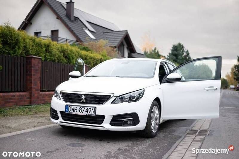 Biały Używany 2018 Peugeot 308 Access Kombi | 26 900 zł (Uczciwa cena) - Obraz 1/4