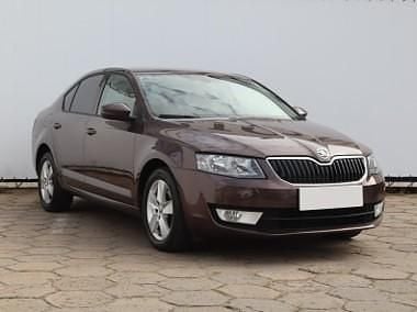 Brązowy Używany 2015 Skoda Octavia Hatchback | 41 499 zł (Uczciwa cena) - Obraz 1/4