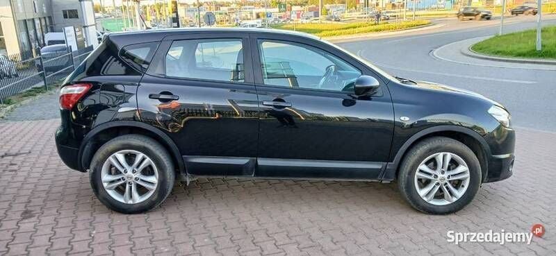 Używany Nissan Qashqai 110 KM (80 kW) 2012 Czarny SUV