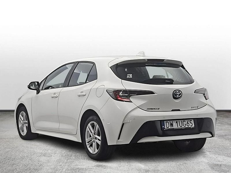 Używany Toyota Corolla 98 KM (72 kW) 2022 Biały Hatchback