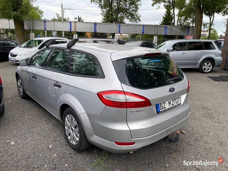 Używany Ford Mondeo 2010 Srebrny Sedan/Limuzyna