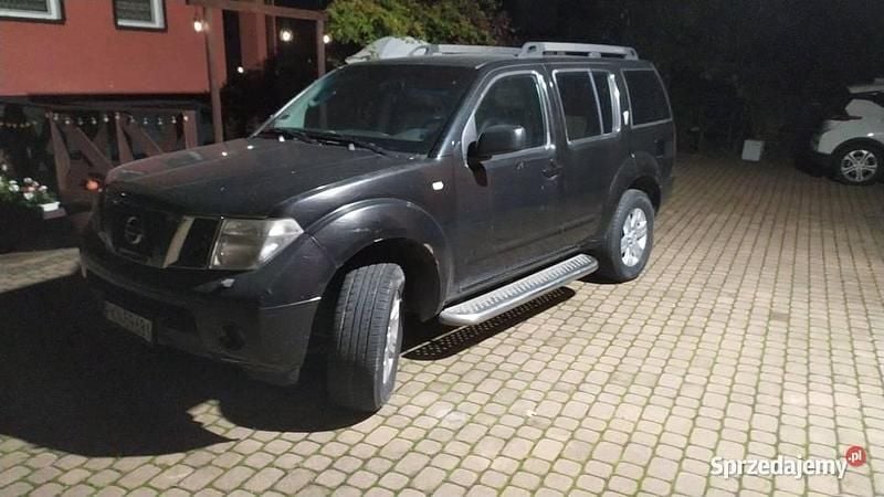 Czarny Używany 2005 Nissan Pathfinder SUV | 6900 zł - Obraz 1/4