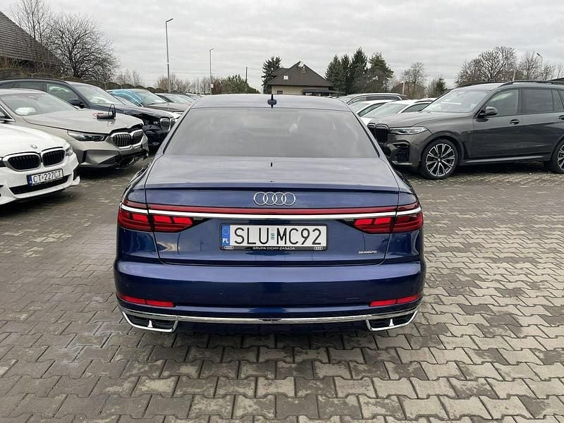 Używany Audi A8 286 KM (210 kW) 2021 Niebieski Sedan/Limuzyna