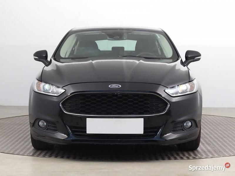 Czarny Używany 2016 Ford Mondeo Hatchback | 42 999 zł (Uczciwa cena) - Obraz 1/4