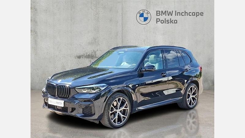 Czarny carbon m metalizowany Używany 2022 BMW X5 Comfort Edition SUV | 299 900 zł (Uczciwa cena) - Obraz 1/3