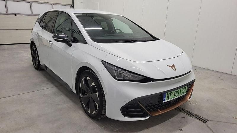 Używany Cupra Born e-Boost 169 kW (231 KM) 2022 Biały Hatchback