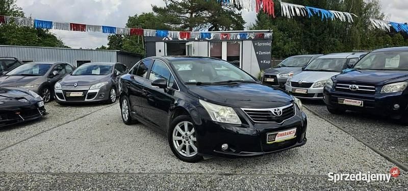 Czarny (metalik, perła) Używany 2010 Toyota Avensis Sedan/Limuzyna | 28 800 zł (Uczciwa cena) - Obraz 1/3