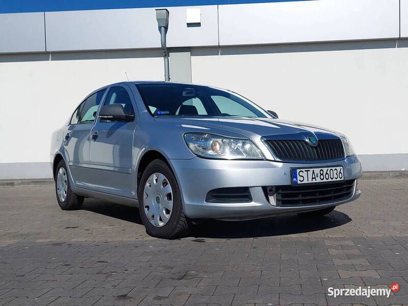 Używany Skoda Octavia 2011 Srebrny Sedan/Limuzyna