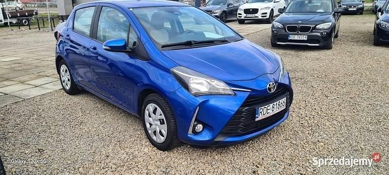Granatowy Używany 2020 Toyota Yaris Hatchback | 52 000 zł (Uczciwa cena) - Obraz 1/4