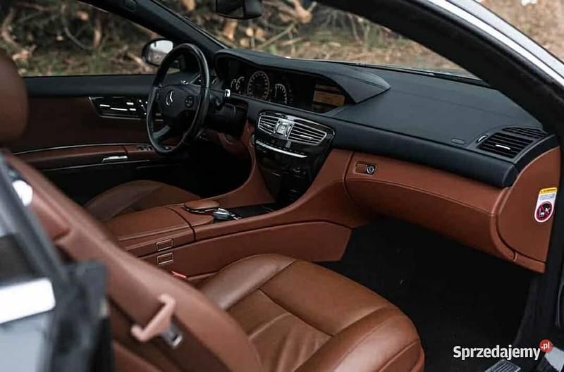 Używany Mercedes CL500 2008 Czarny Coupe