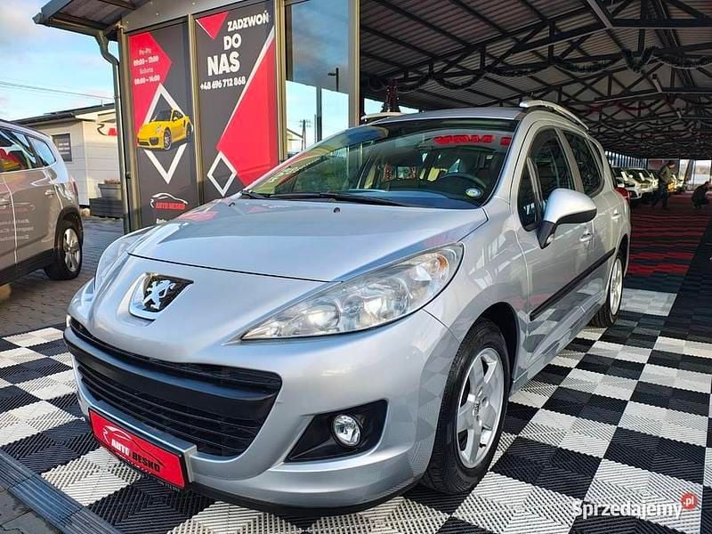 Srebrny Używany 2010 Peugeot 207 Kombi | 11 500 zł (Uczciwa cena) - Obraz 1/4