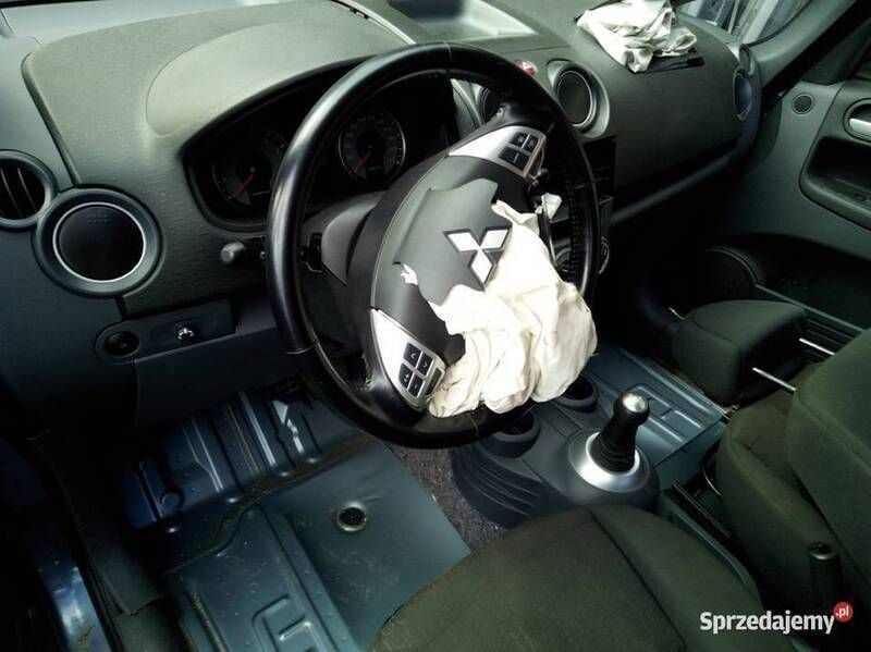 Używany Mitsubishi Colt 95 KM (69 kW) 2009 Hatchback