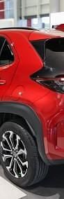 Używany Toyota Yaris Cross Comfort 116 KM (85 kW) 2023 Czerwony SUV