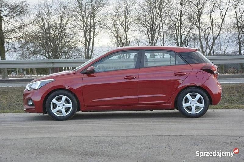 Używany Hyundai i20 84 KM (61 kW) 2019 Czerwony Hatchback