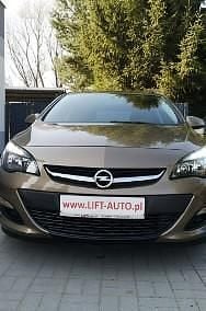 Używany Opel Astra 116 KM (85 kW) 2013 Inny (metalik) Hatchback