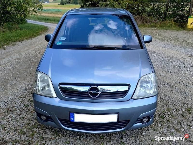 Srebrny Używany 2009 Opel Meriva Minivan | 7750 zł (Uczciwa cena) - Obraz 1/4