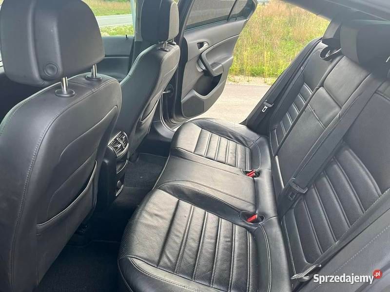 Używany Opel Insignia 2009 Czarny Sedan/Limuzyna