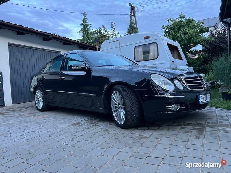 Używany 2009 Mercedes 220 | 35 800 zł - Obraz 1/4
