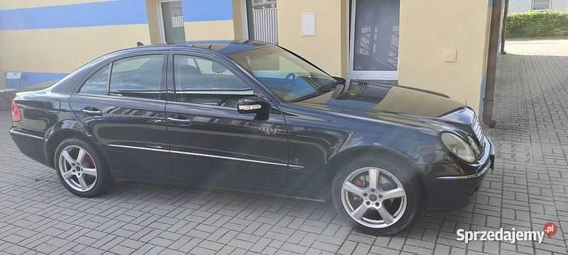 Czarny Używany 2006 Mercedes 320 Sedan/Limuzyna | 16 500 zł - Obraz 1/4