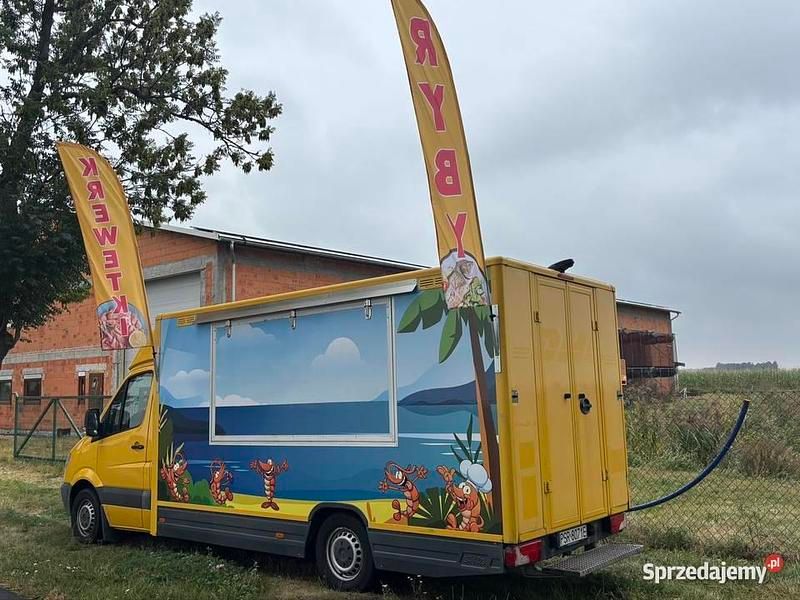 Żółty Używany 2011 Mercedes Sprinter Van | 85 000 zł - Obraz 1/3