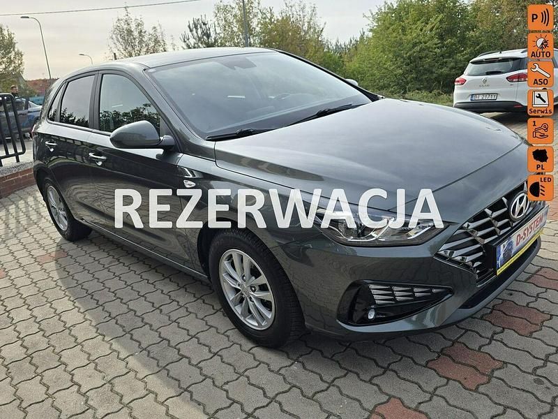 Szary Używany 2022 Hyundai i30 Hatchback | 48 780 zł (Super Cena) - Obraz 1/4