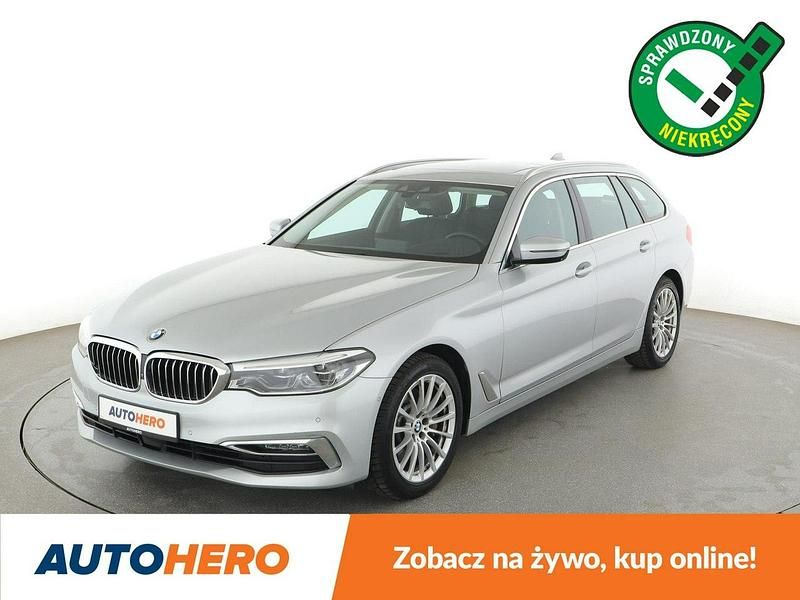 Srebrny Używany 2018 BMW 530 Kombi | 108 200 zł (Dobra cena) - Obraz 1/3
