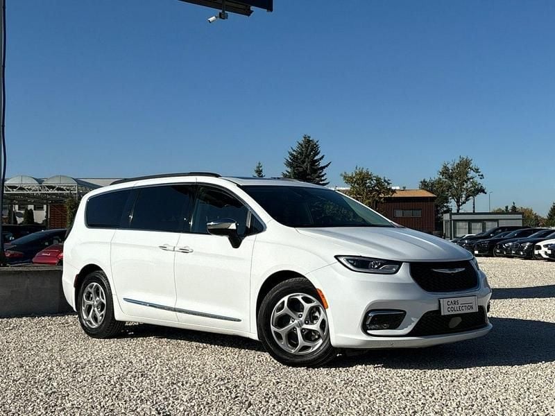 Biały (metalik) Używany 2023 Chrysler Pacifica Sedan/Limuzyna | 164 900 zł - Obraz 1/4