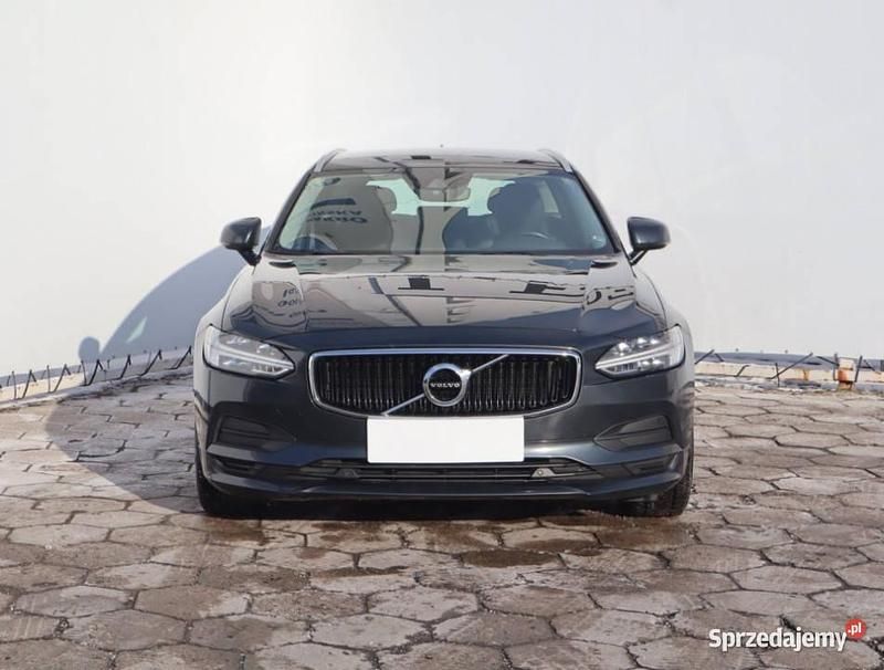 Używany Volvo V90 2018 Szary Kombi