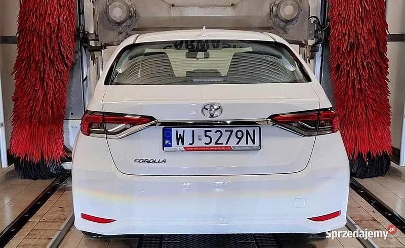 Biały Używany 2022 Toyota Corolla Comfort Sedan/Limuzyna | 80 000 zł (Uczciwa cena) - Obraz 1/4
