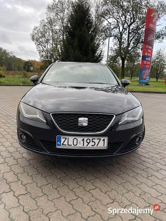 Czarny Używany 2013 Seat Exeo Kombi | 25 000 zł (Dość drogi) - Obraz 1/4