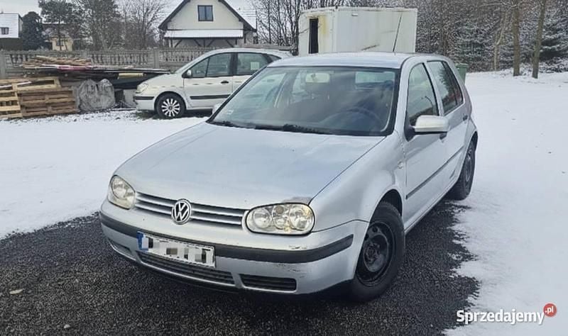 Używany VW Golf IV 2000 Srebrny Hatchback