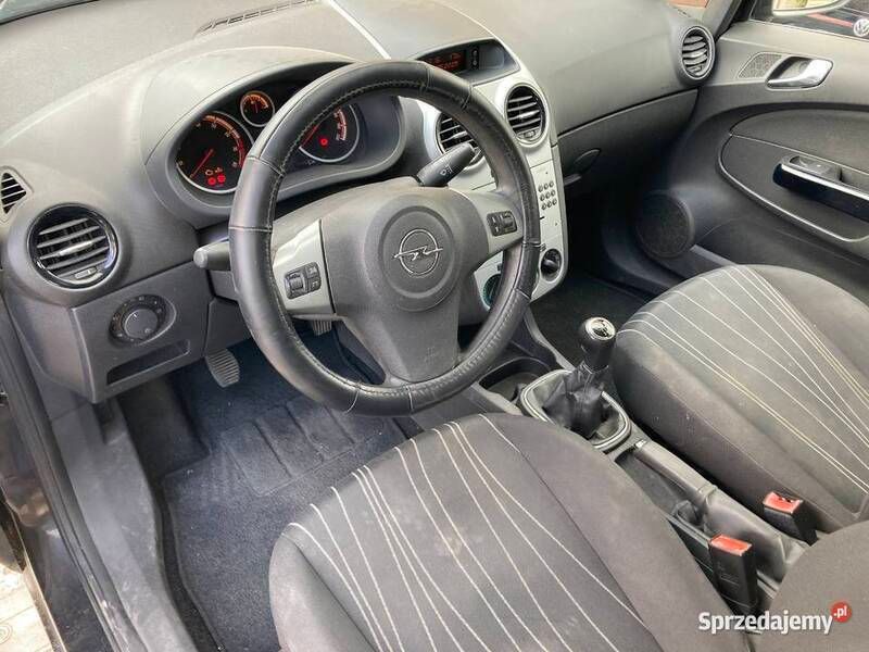 Używany Opel Corsa 2008 Czarny Hatchback