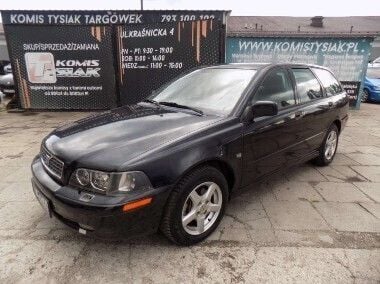 Inny kolor Używany 2003 Volvo V40 Kombi | 3900 zł - Obraz 1/4