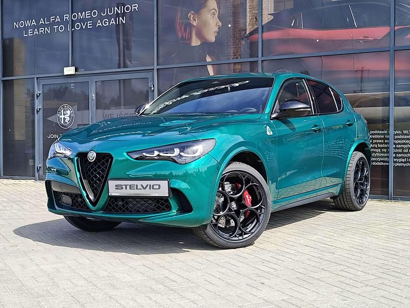 Lakier specjalny zielony montreal green Nowe 2025 Alfa Romeo Stelvio Quadrifoglio SUV | 456 205 zł - Obraz 1/4