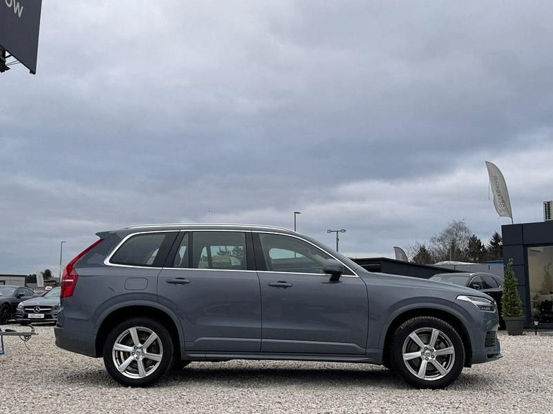 Używany Volvo XC90 235 KM (172 kW) 2023 Niebieski jasny SUV