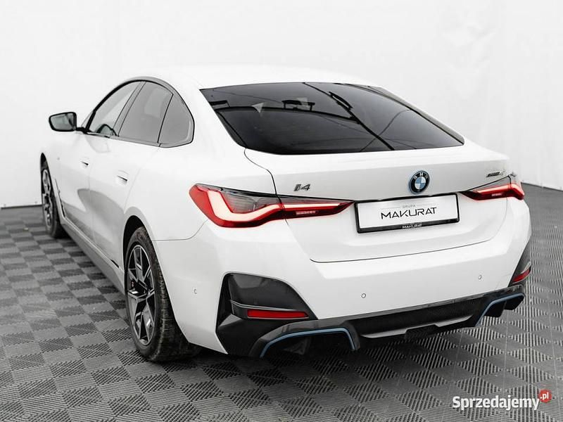 Używany BMW i4 M Sport 400 kW (544 KM) 2023 Biały Sedan/Limuzyna