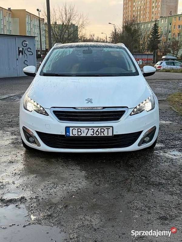 Używany Peugeot 308 SW 2015 Biały Kombi
