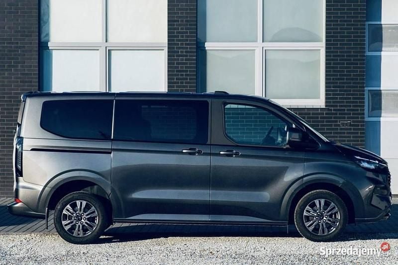Używany Ford Tourneo Custom Titanium X 2025 Szary Van