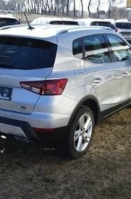 Używany Seat Arona FR-Line 116 KM (85 kW) 2019 Srebrny SUV