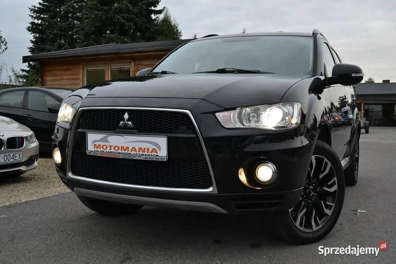 Czarny Używany 2012 Mitsubishi Outlander SUV | 34 900 zł (Super Cena) - Obraz 1/4