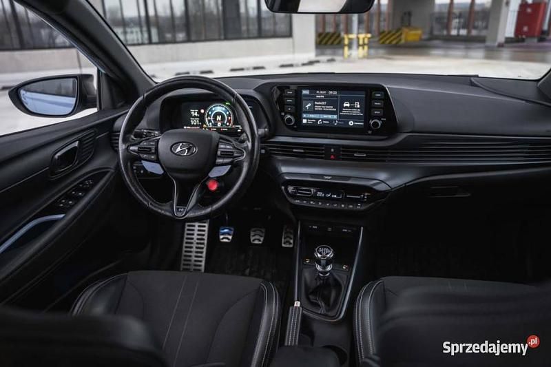 Używany Hyundai i20 2021 Niebieski Hatchback